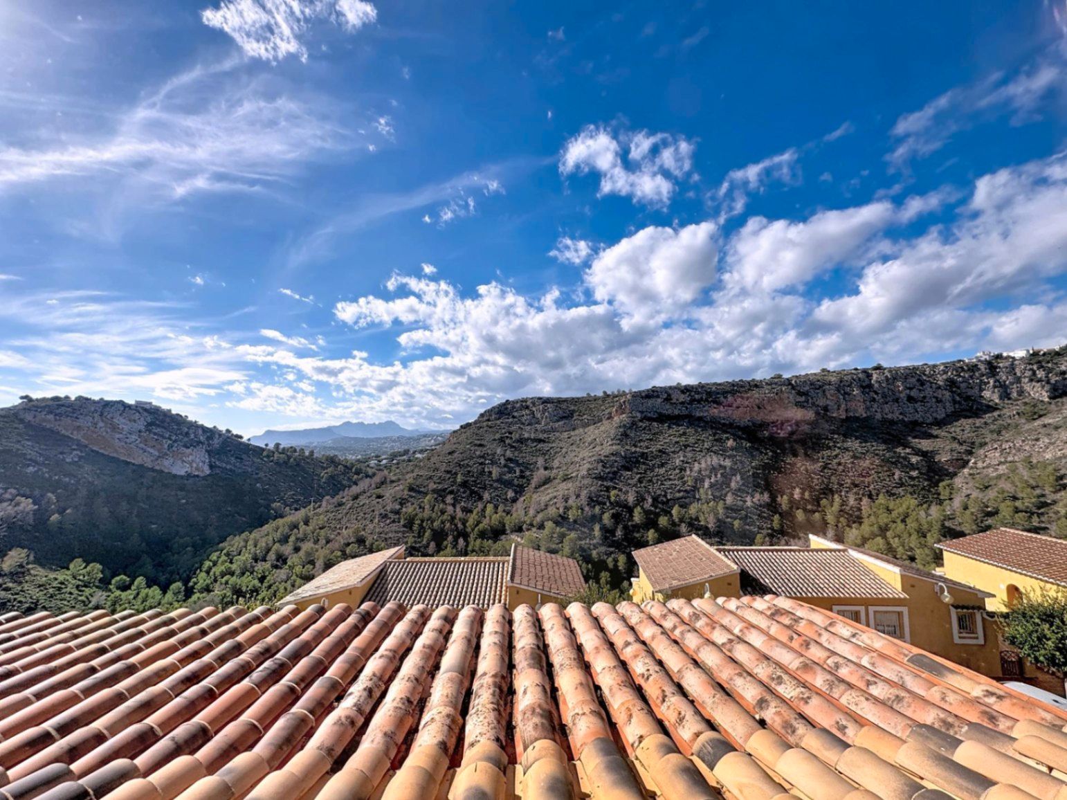 Vista exterior de Àtic en venda en Benitachell / El Poble Nou de Benitatxell amb Aire condicionat, Calefacció i Terrassa