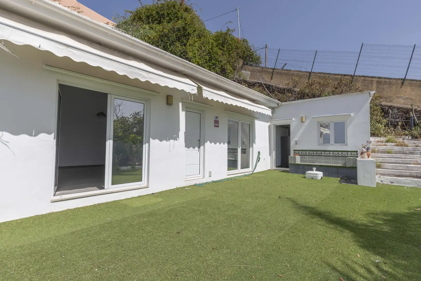 Vista exterior de Casa o chalet en venta en Puerto de la Cruz con Jardín privado y Terraza