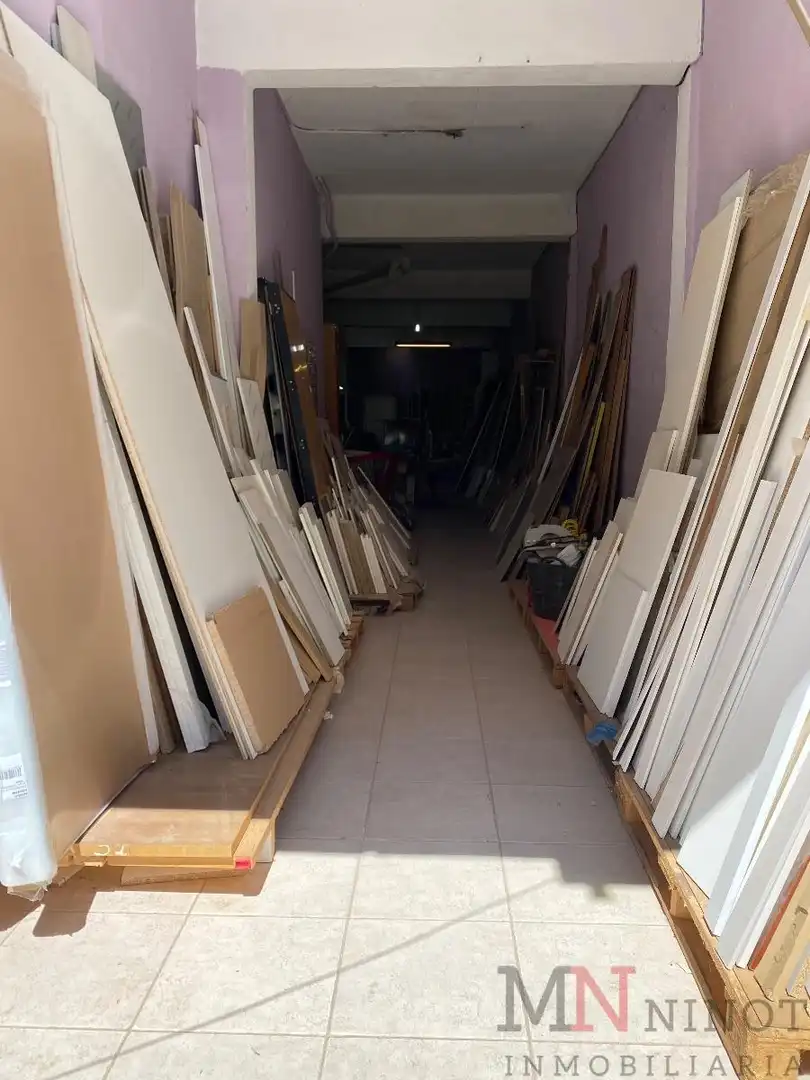 Local comercial en venda a Sur