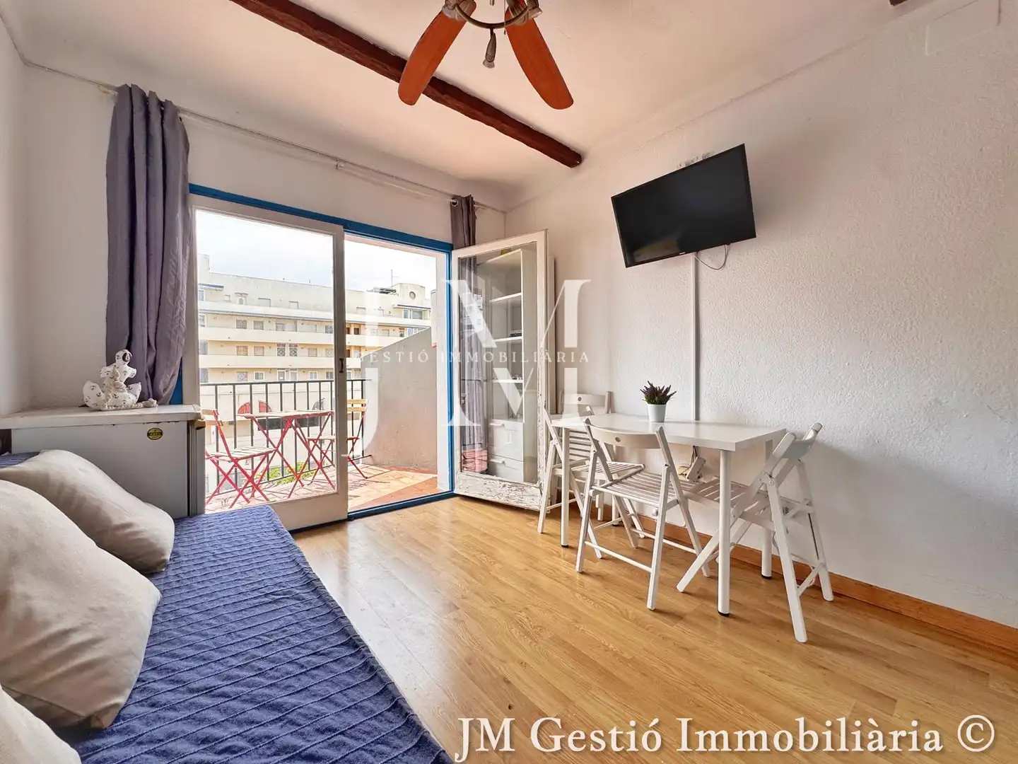 Terrasse von Wohnungen zum Verkauf in Empuriabrava mit Klimaanlage, Parkett und Möbliert