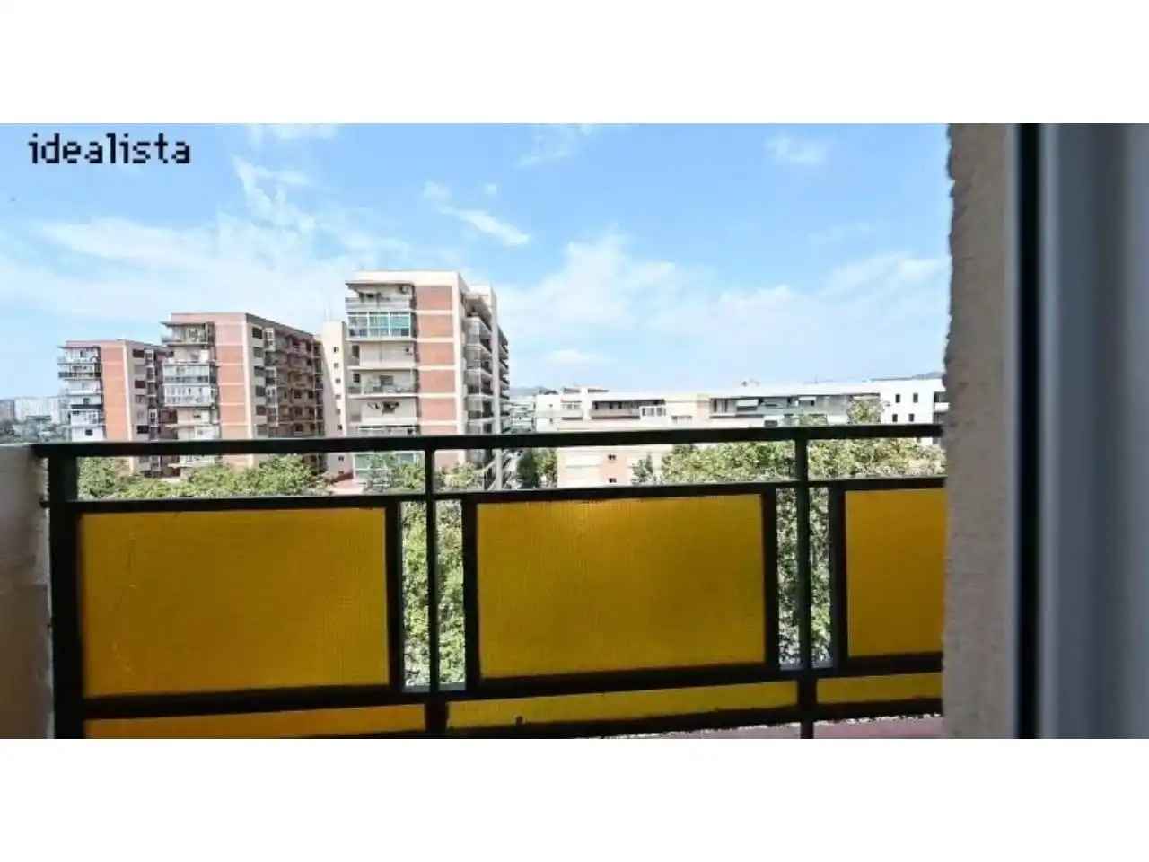 Vista exterior de Pis en venda en Sant Adrià de Besòs amb Aire condicionat, Calefacció i Parquet