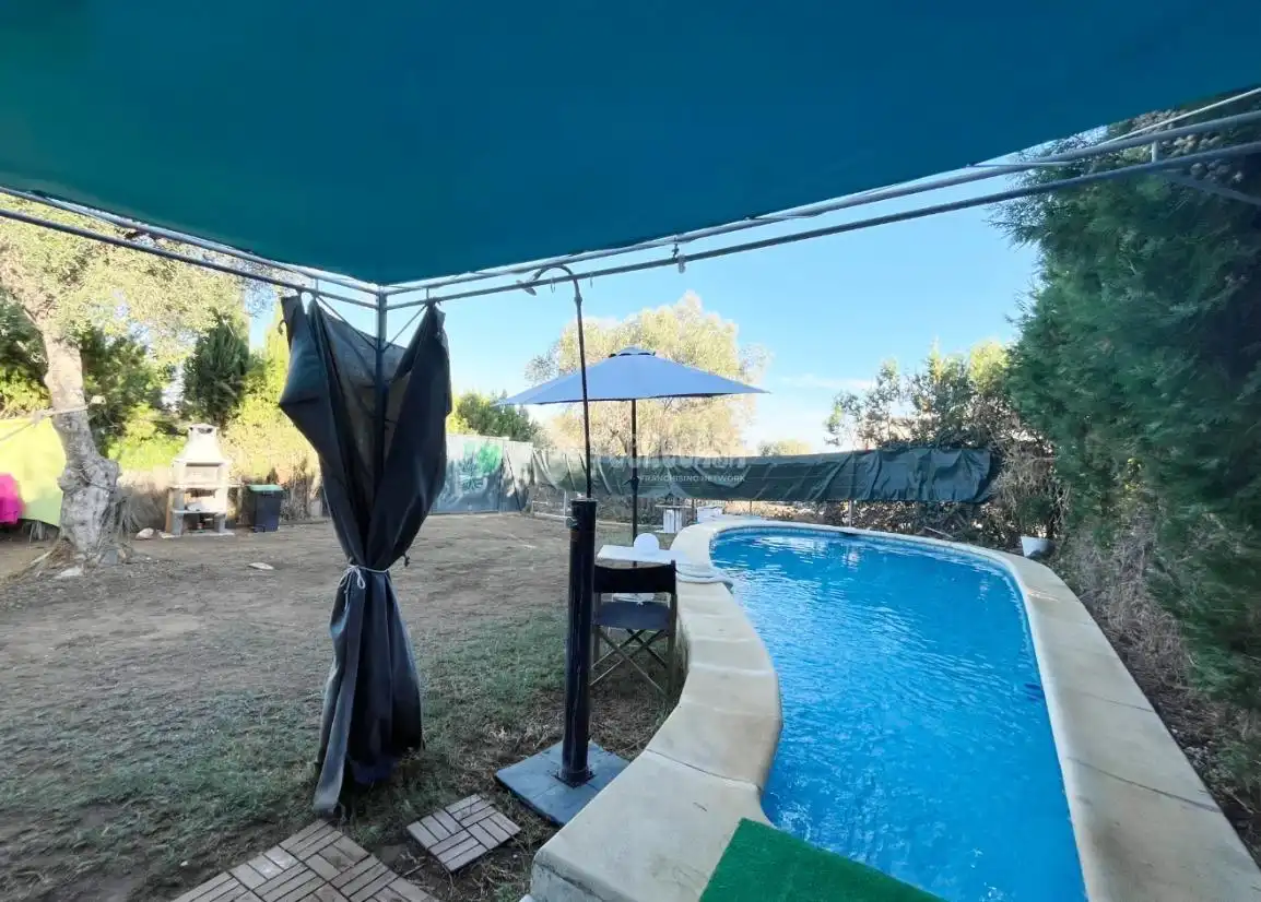 Piscina de Finca rústica en venta en Pilas con Aire acondicionado y Calefacción