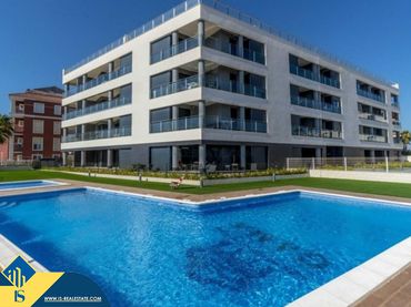 Pis amb piscina en venda a La Mata