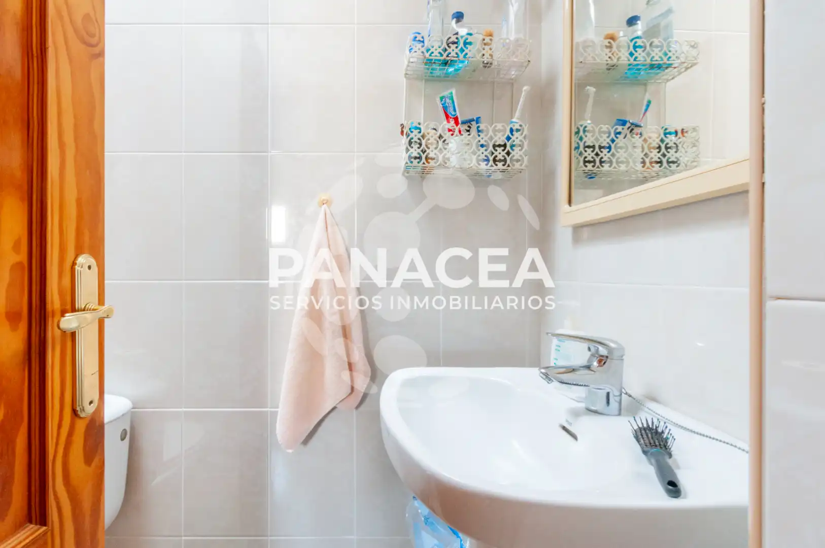 Bathroom of Houses for sale in Roquetas de Mar  with Private garden, Furnished and Washing machine