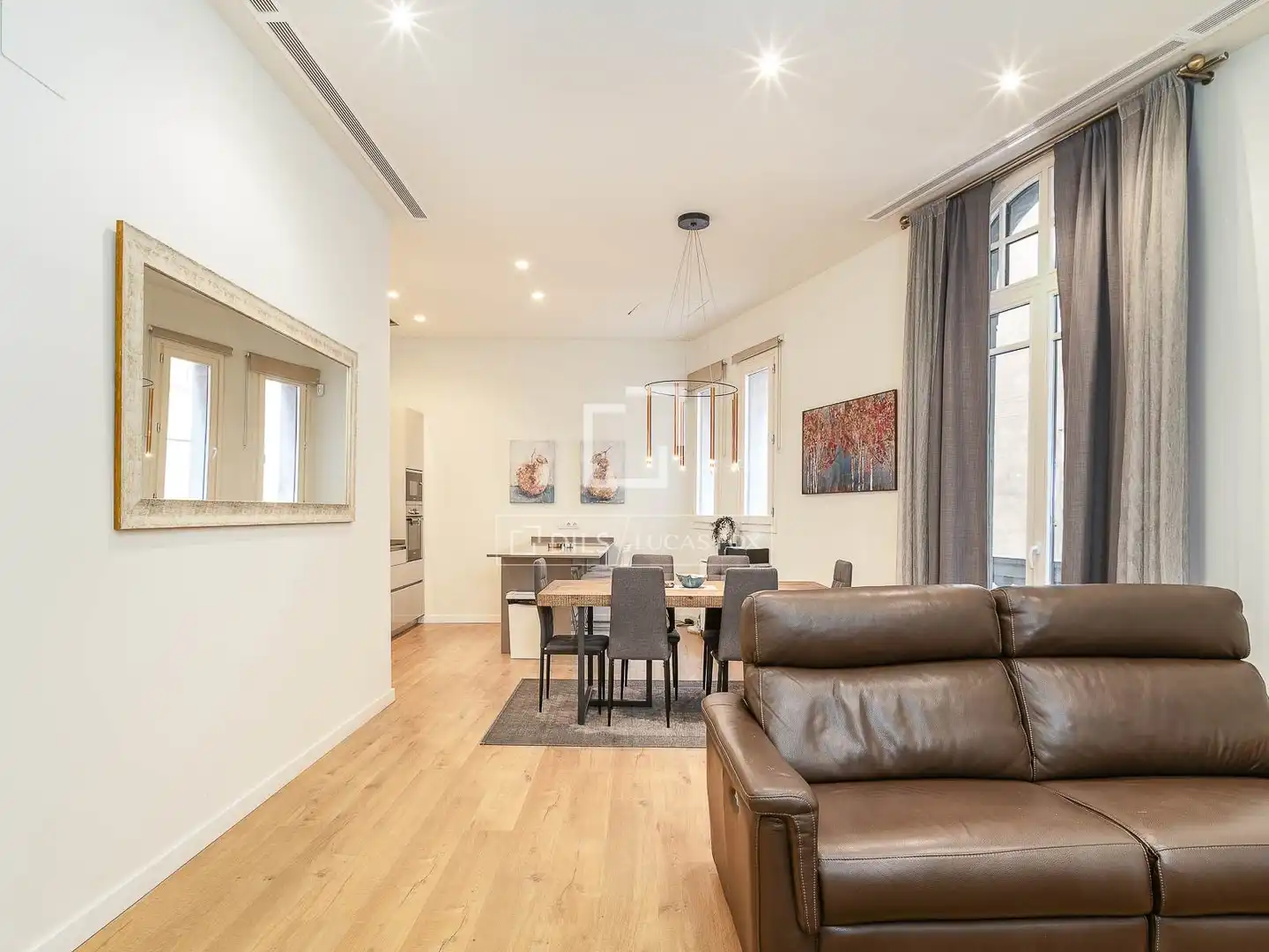 Sala de estar de Piso en venta en Barcelona con Aire acondicionado, Calefacción y Parquet