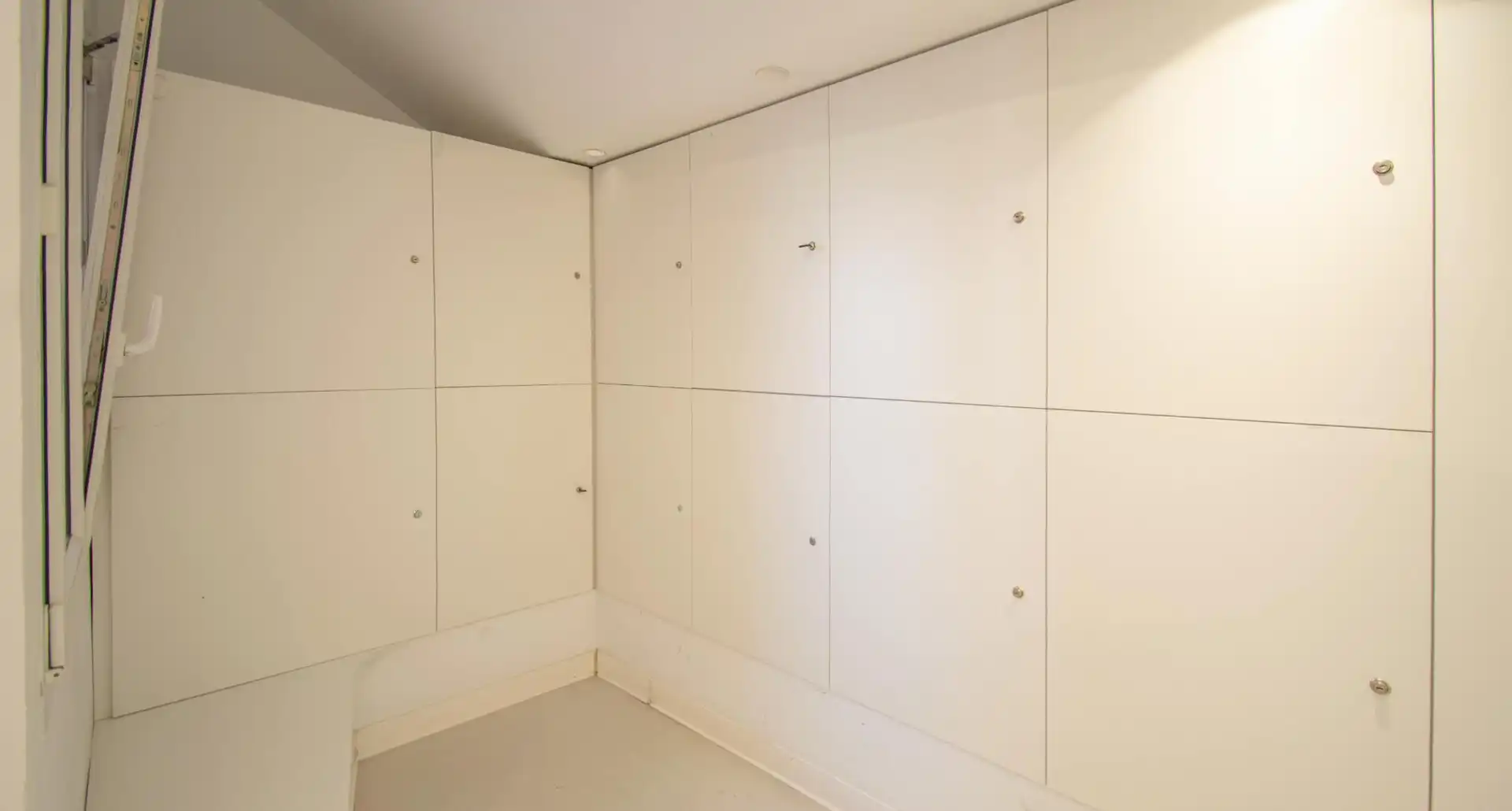 Flat for share in Madrid  with Air Conditioner, Heating and Furnished