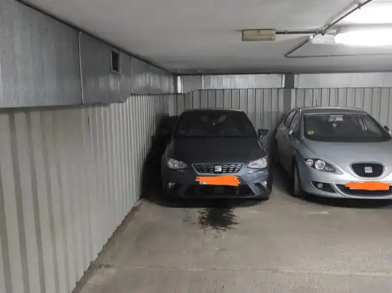 Aparcament de Estudi en venda en Majadahonda amb Aire condicionat i Balcó