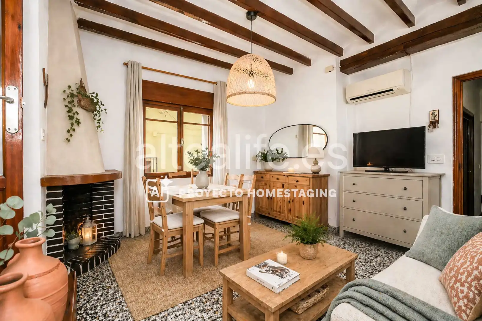 Wohnzimmer von Einfamilien-Reihenhaus zum Verkauf in Polop mit Klimaanlage, Abstellraum und Balkon