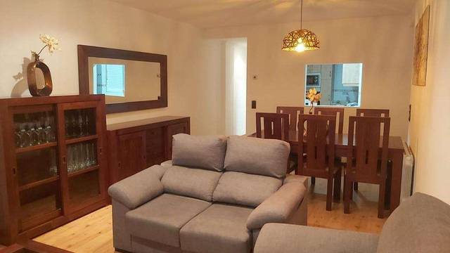 Piso en Venta en Avenida Enrique Gimeno en Ciutat del Transport - La Salera