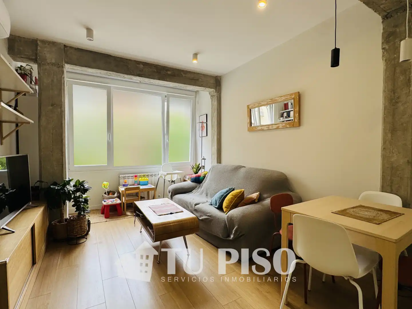 Sala de estar de Piso en venta en  Madrid Capital con Aire acondicionado y Calefacción