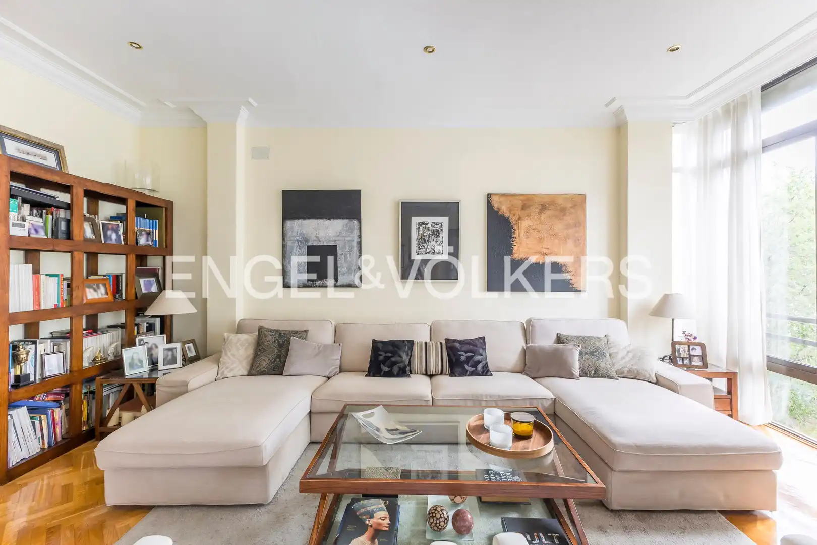 Sala d'estar de Àtic en venda en Madrid amb Aire condicionat, Calefacció i Jardí privat