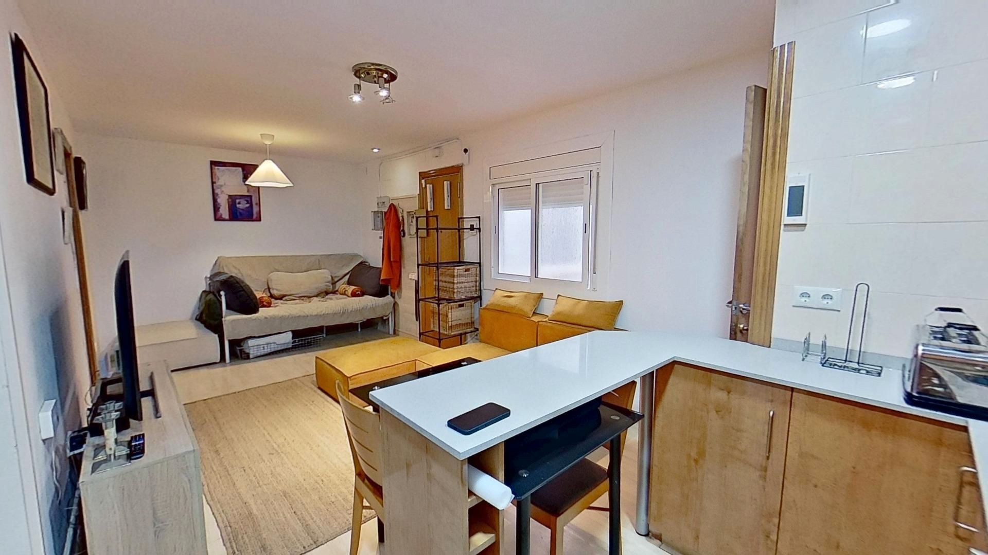 Sala d'estar de Pis en venda en L'Hospitalet de Llobregat