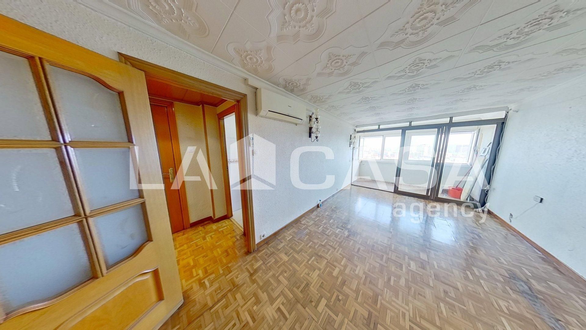 Flat for sale in  Barcelona Capital  with Balcony