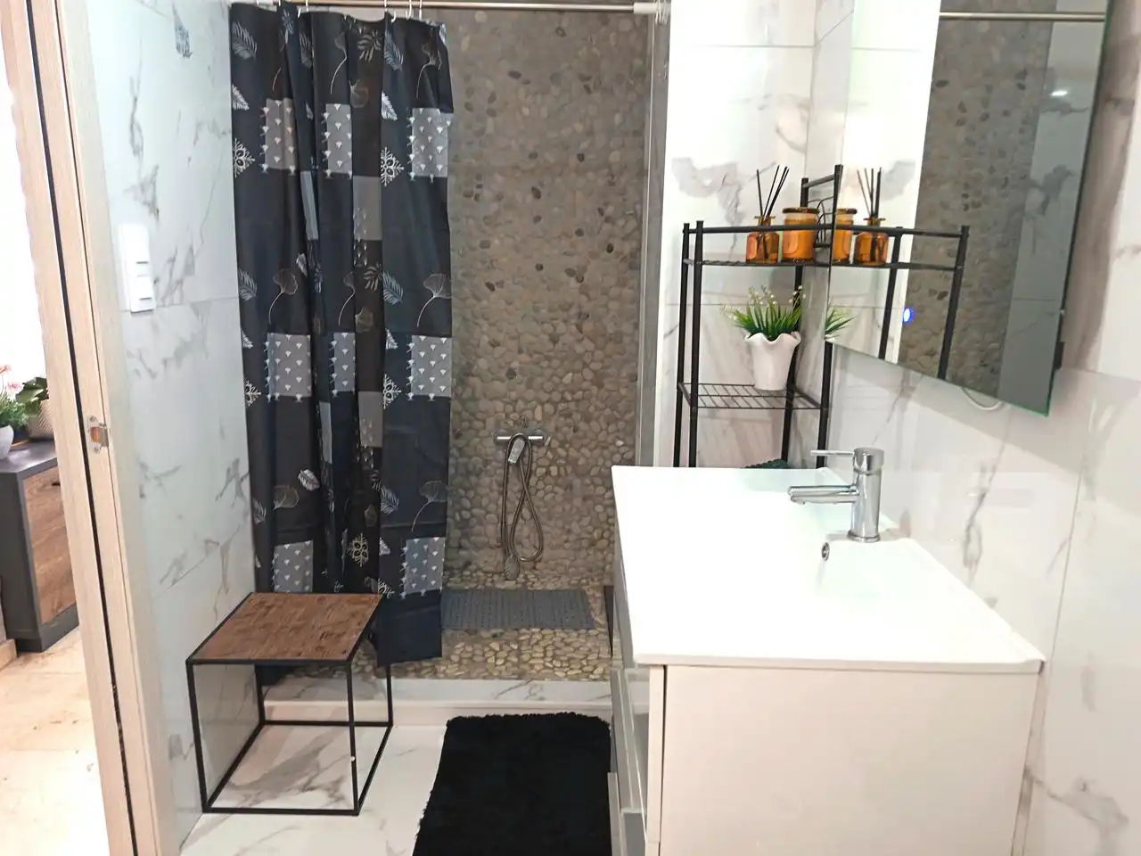 Baño de Piso en venta en Oliva con Aire acondicionado