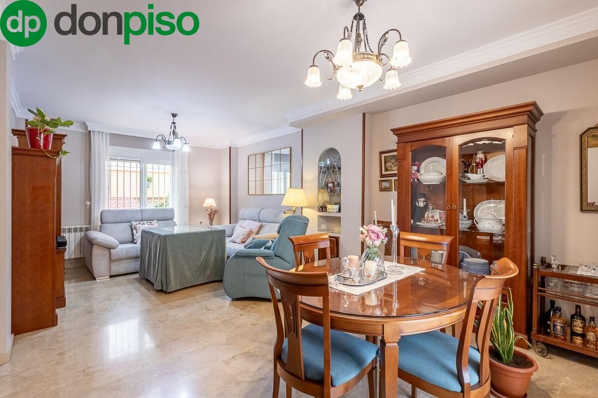 Single-family semi-detached for sale in Calle de la Corbeta, Angustias - Chana - Encina