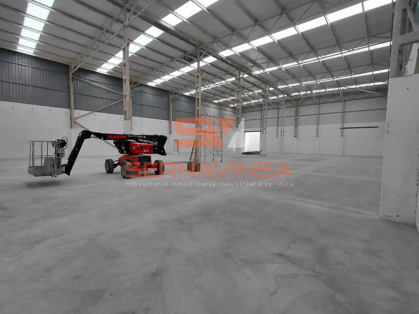 Industrial building for sale in La Llagosta, imagen 2