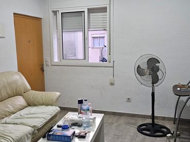 Wohnung mit Balkon zum Verkauf in Carrer Vint-I-Quatre