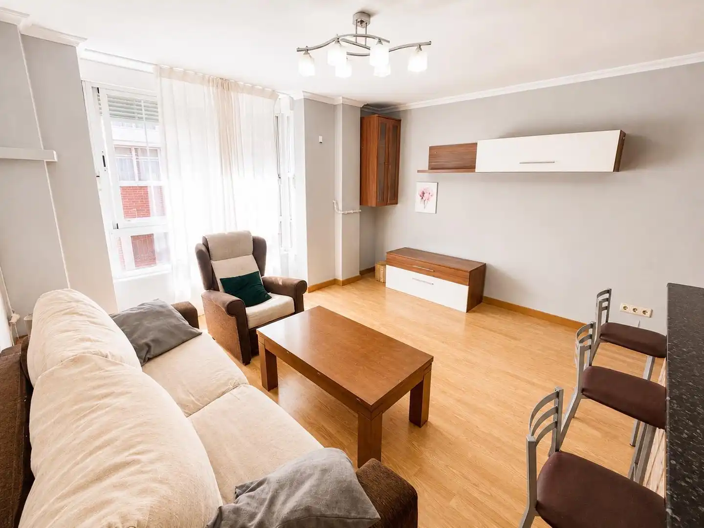 Sala d'estar de Apartament en venda en Madrid amb Aire condicionat i Calefacció