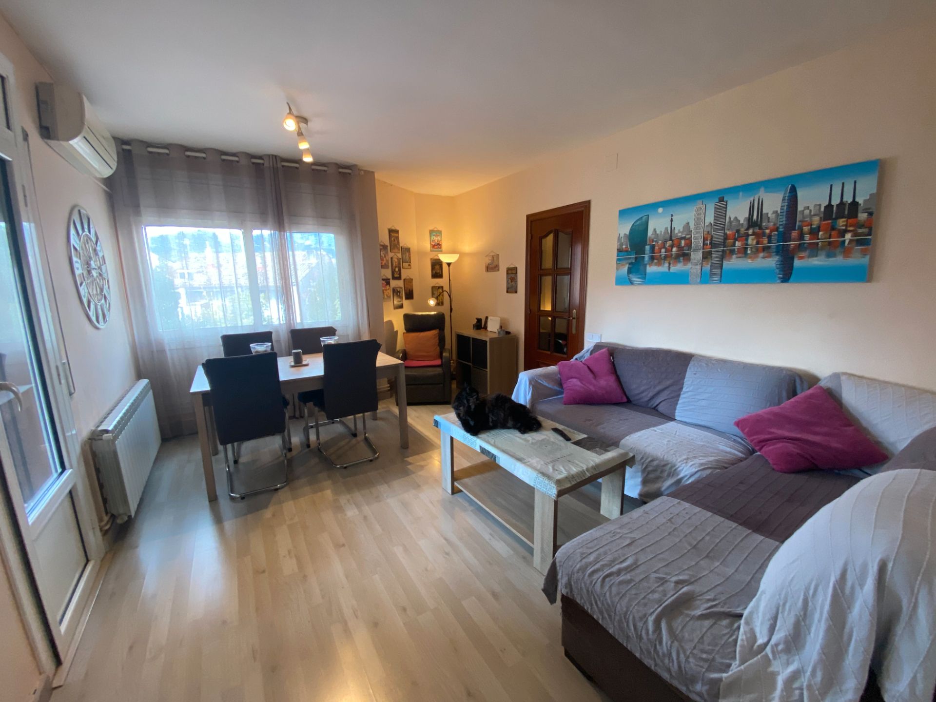 Living room of Flat for sale in Castellar del Vallès  with Air Conditioner, Heating and Terrace