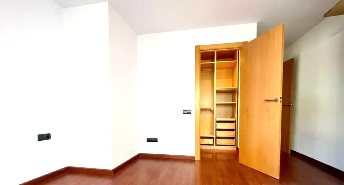 Appartamento con terrazza in vendita a Centre, imagen 3