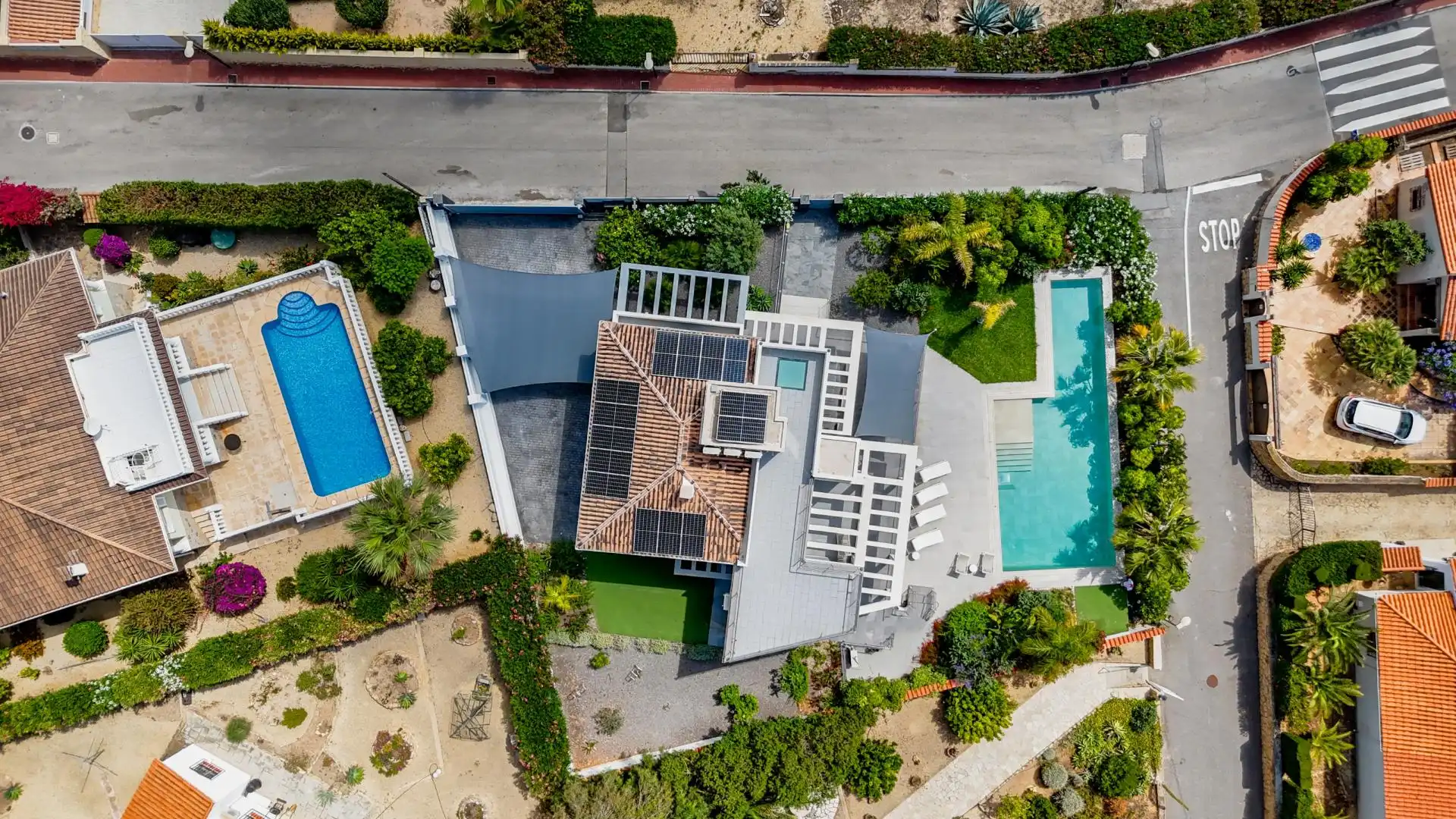 Vista exterior de Casa o chalet en venta en La Nucia con Aire acondicionado, Jardín privado y Terraza