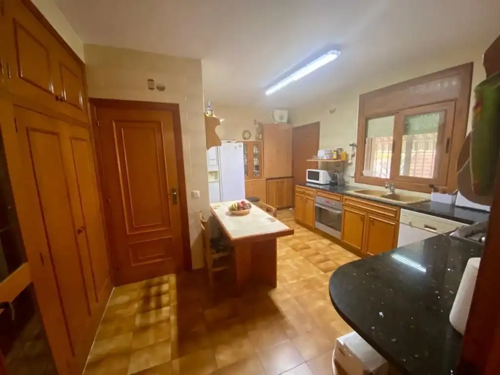 Cuina de Casa o xalet en venda en Lloret de Mar amb Aire condicionat, Calefacció i Jardí privat