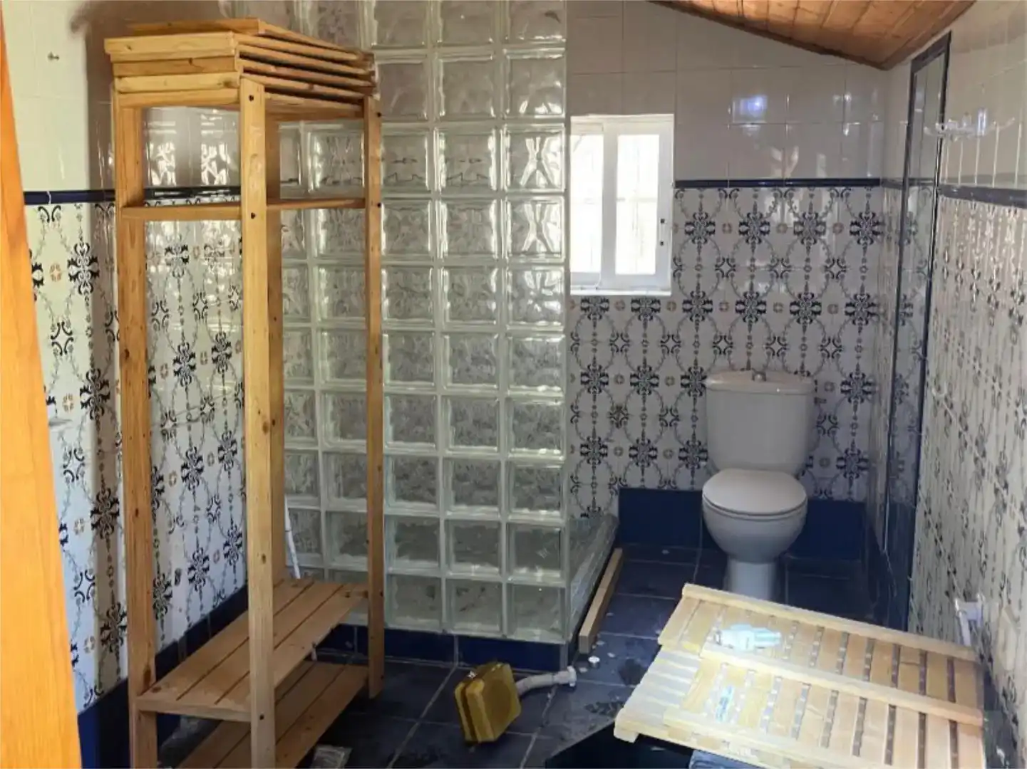 Bany de Pis en venda en Penàguila amb Jardí privat, Traster i Piscina