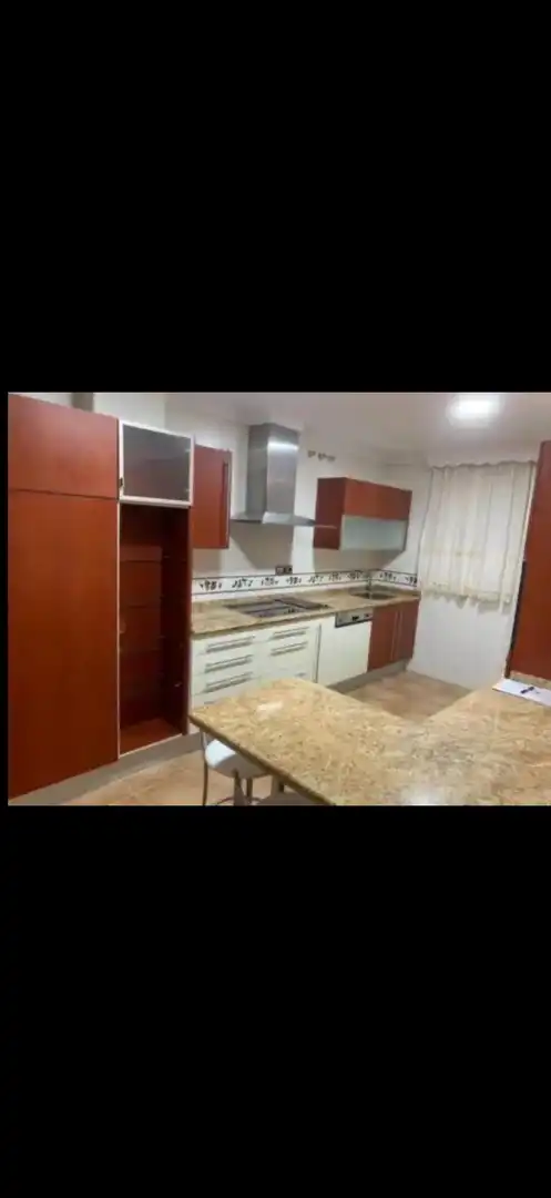 Cocina de Ático de alquiler en Marbella con Calefacción, Jardín privado y Piscina