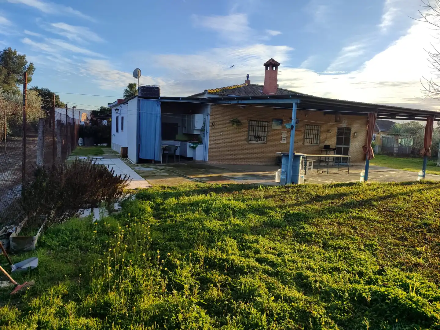 Vista exterior de Casa o chalet en venta en Utrera con Aire acondicionado, Jardín privado y Terraza