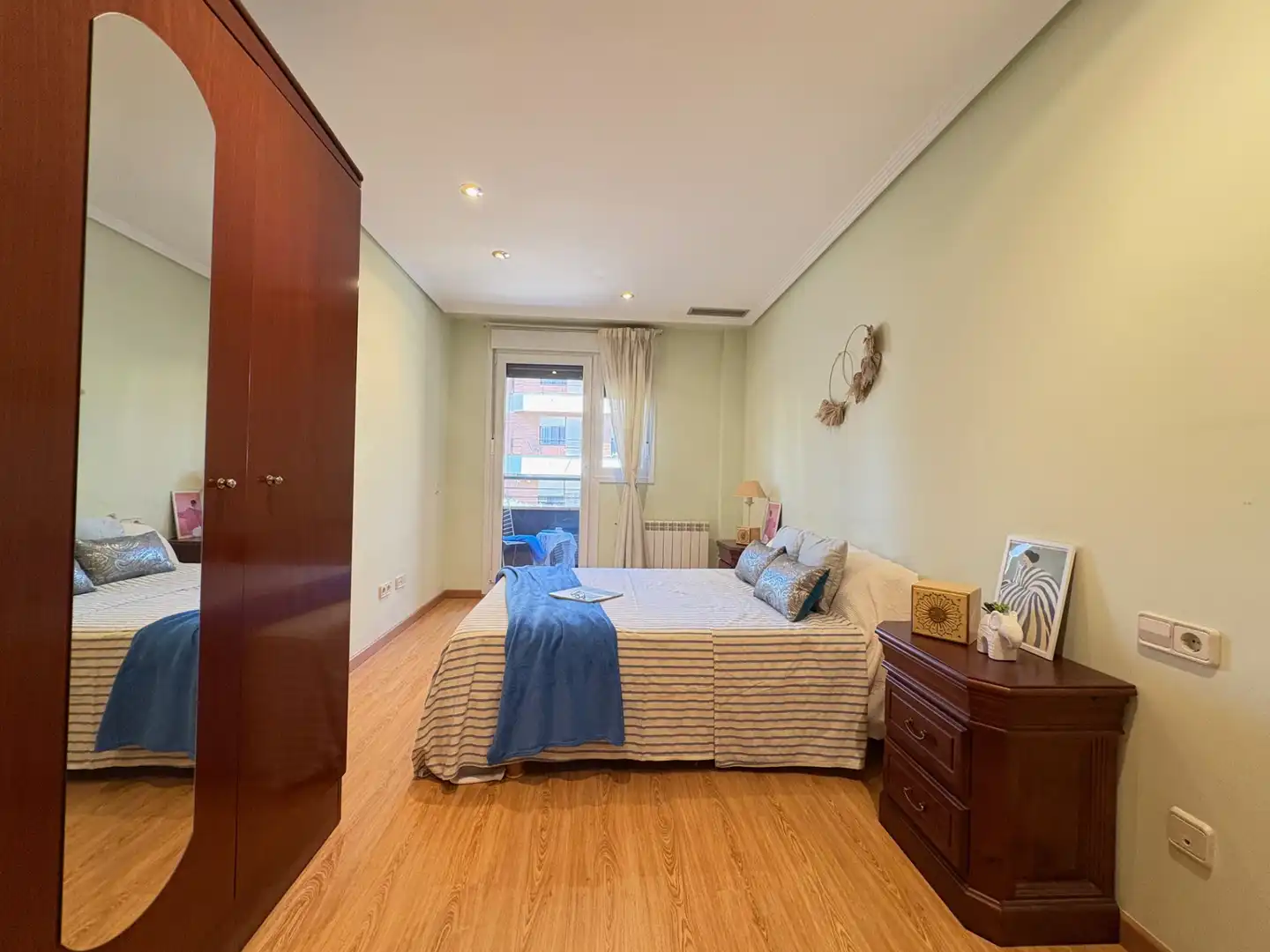 Habitación de Apartamento en venta en Arnedo con Calefacción, Parquet y Trastero