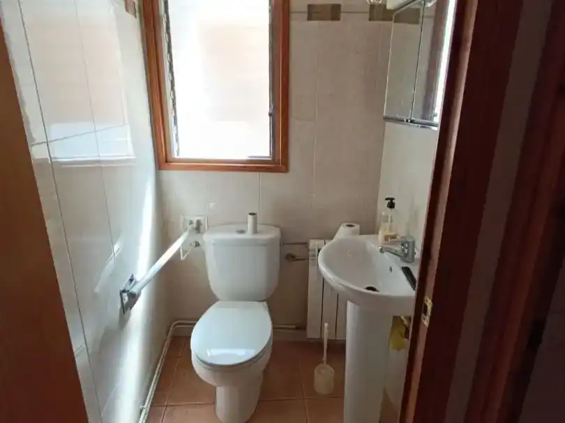 Bany de Casa adosada en venda en Ponts amb Balcó