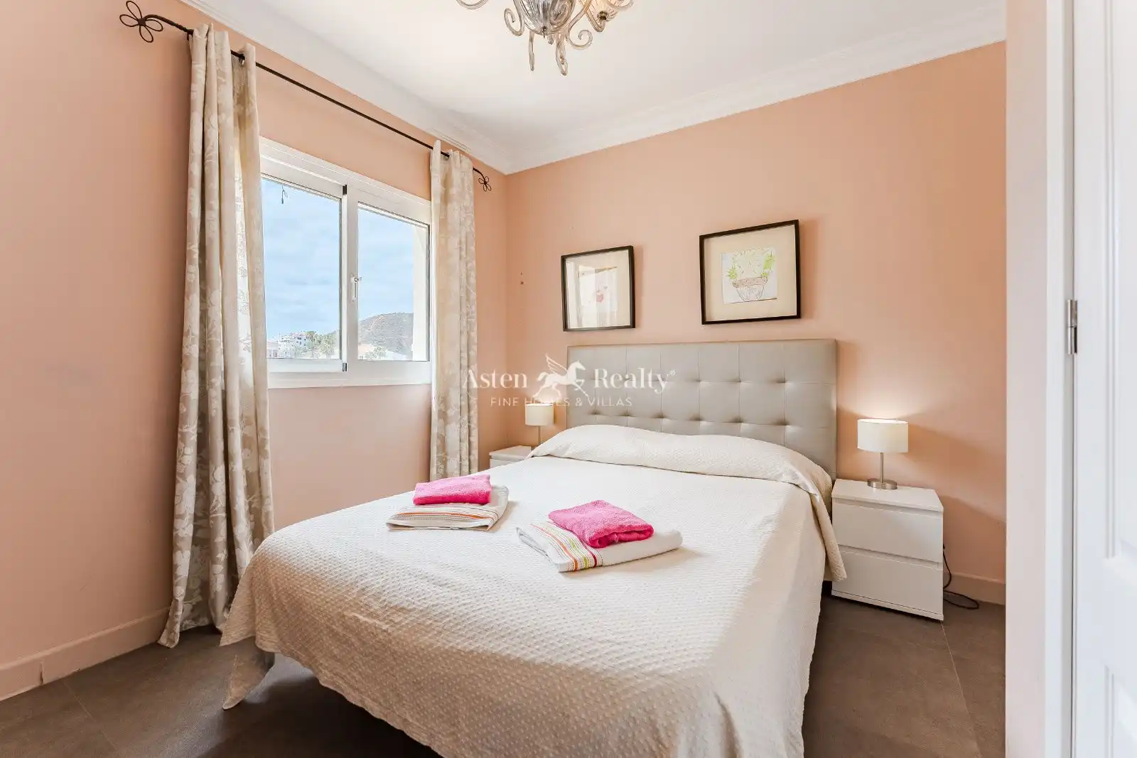Habitación de Casa o chalet en venta en Arona con Jardín privado, Terraza y Trastero
