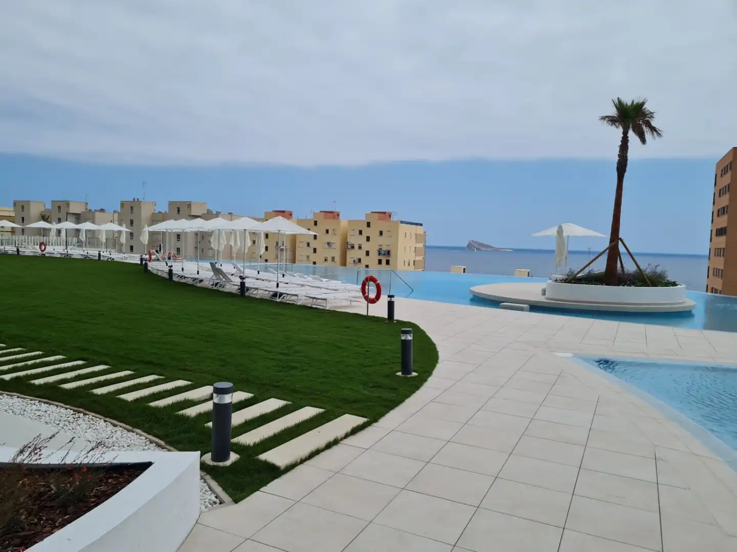 Piscina de Apartamento en venta en Benidorm con Aire acondicionado, Calefacción y Terraza