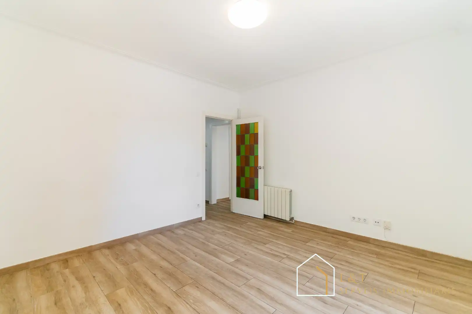 Habitación de Piso en venta en Barcelona con Calefacción, Horno y Balcón