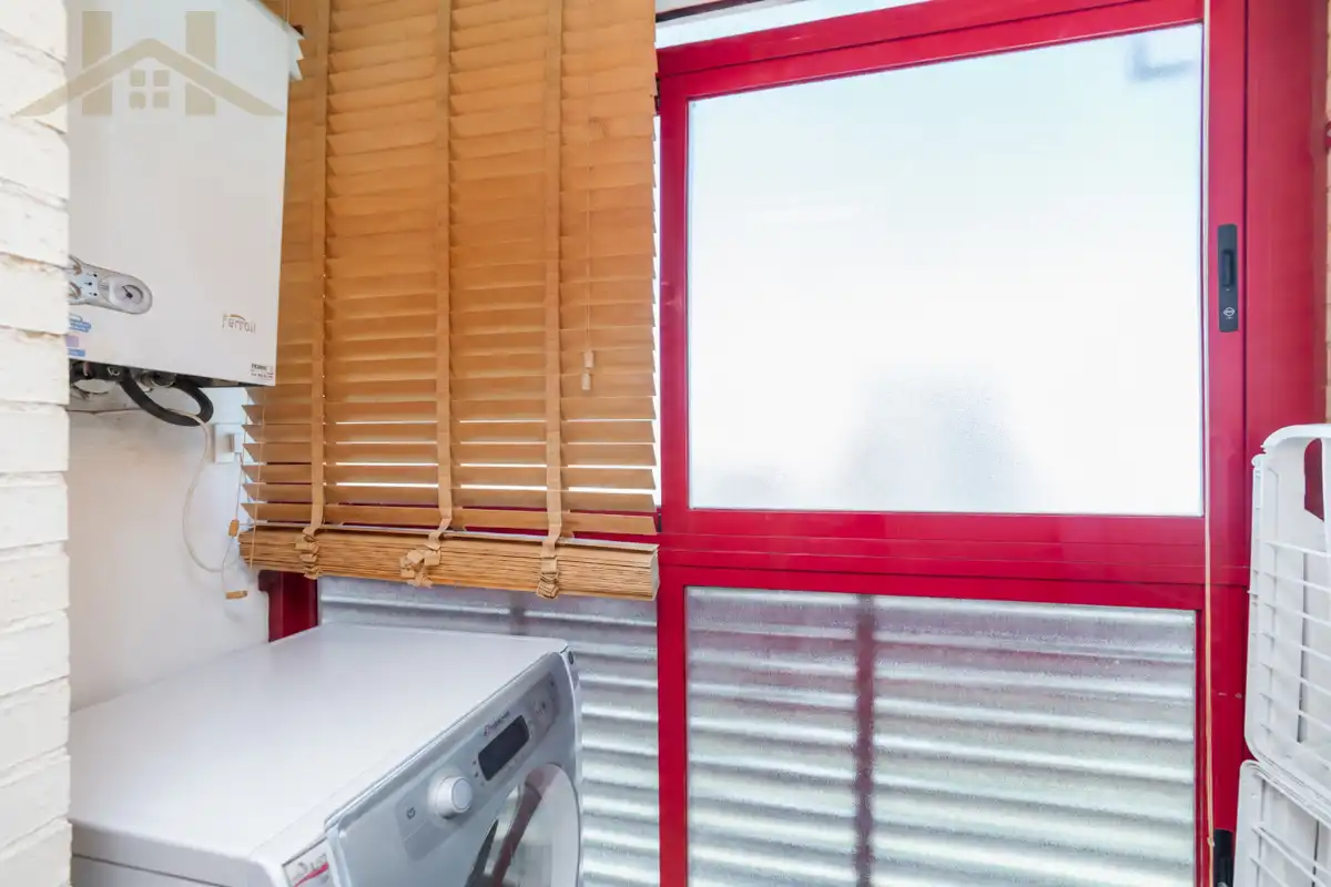 Flat for sale in Calle del Planeta Venus, Parla Este