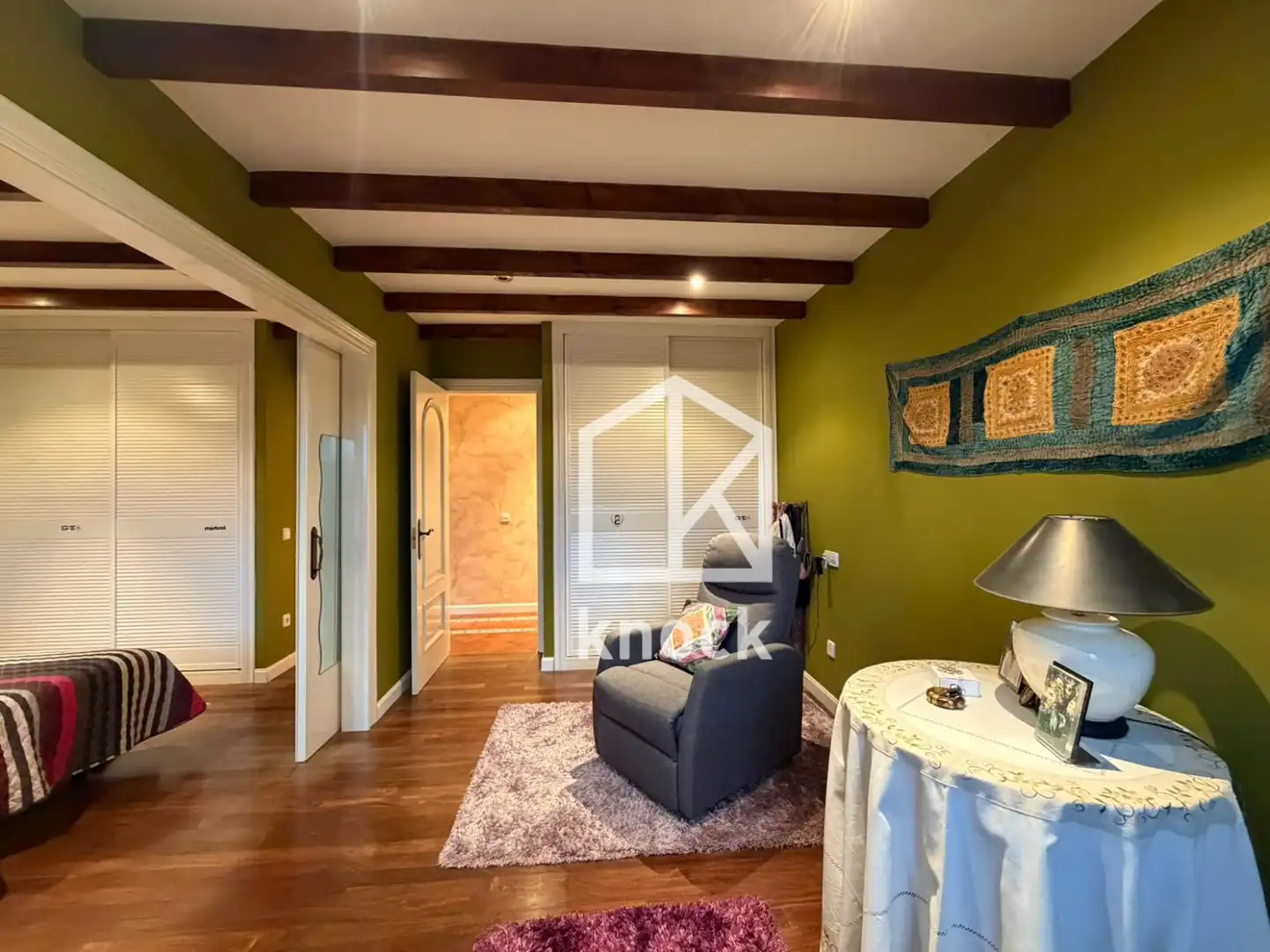 Sala d'estar de Casa o xalet en venda en Villaviciosa amb Calefacció, Jardí privat i Parquet