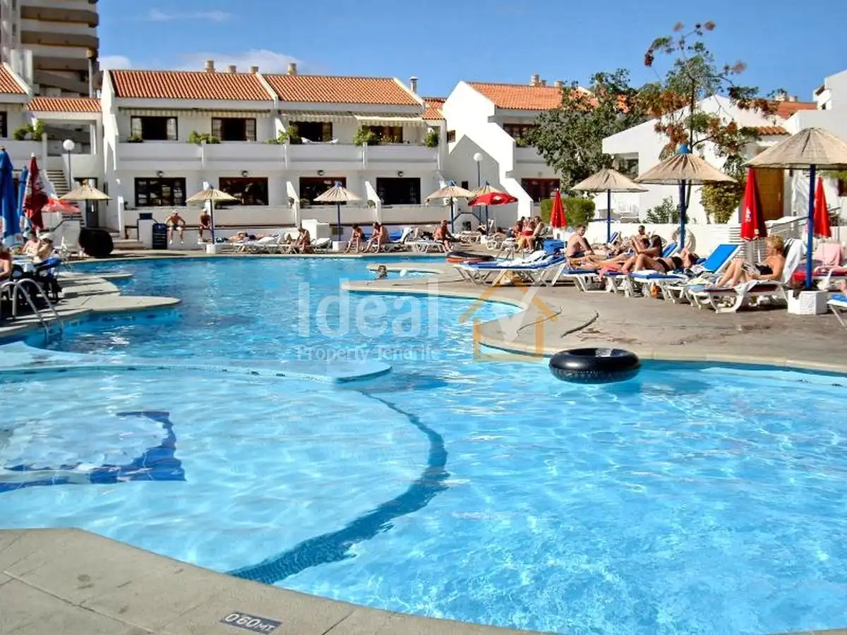 Piscina de Apartament en venda en Adeje amb Terrassa i Moblat