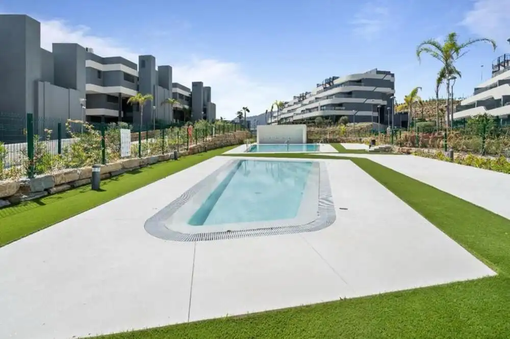 Piscina de Apartament de lloguer en Estepona amb Aire condicionat, Terrassa i Traster