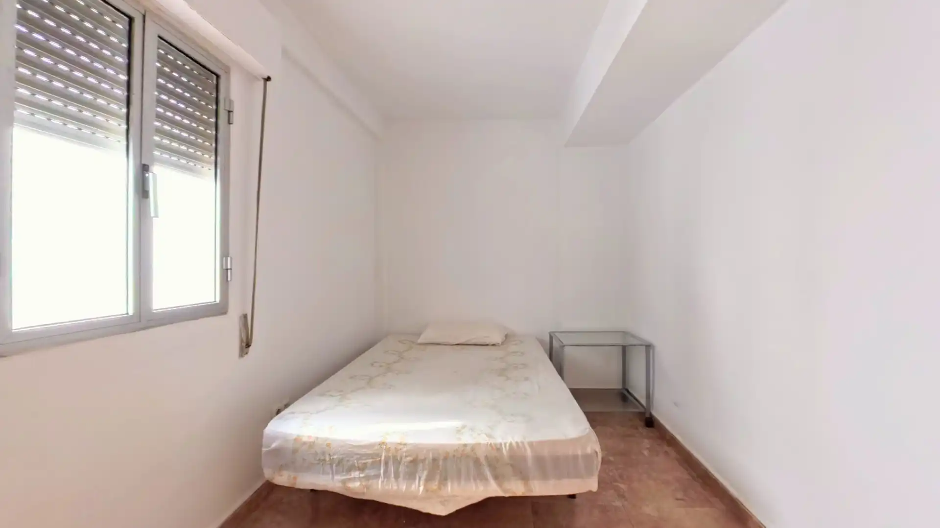 Bedroom of Flat for sale in Sevilla  with Air Conditioner, Furnished and Balcony