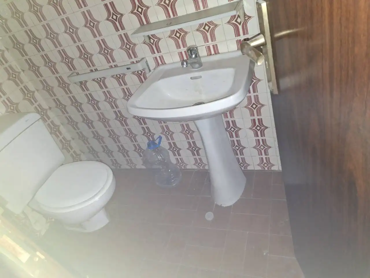 Bany de Oficina en venda en Montcada i Reixac