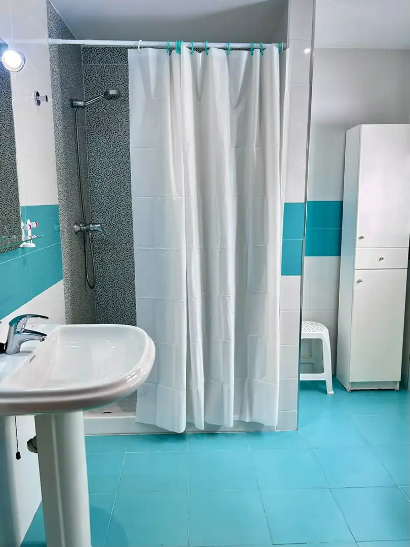 Badezimmer von Wohnung zur Miete in Granada mit Terrasse und Möbliert