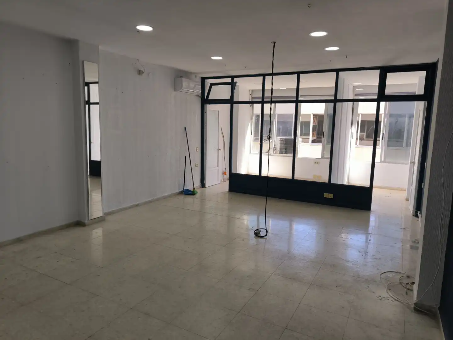 Büro zur Miete in Cádiz mit Klimaanlage