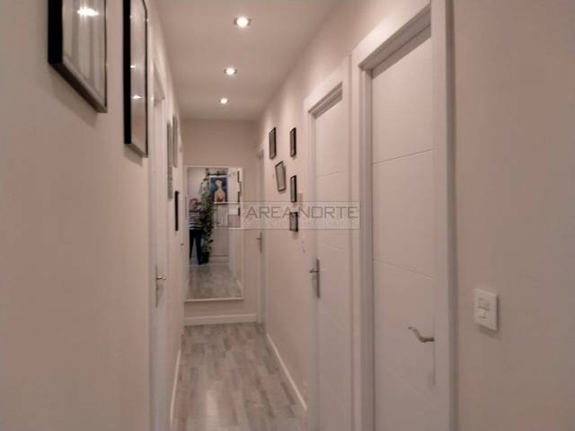 Piso en Venta en Portal de Legutiano Kalea en El Anglo