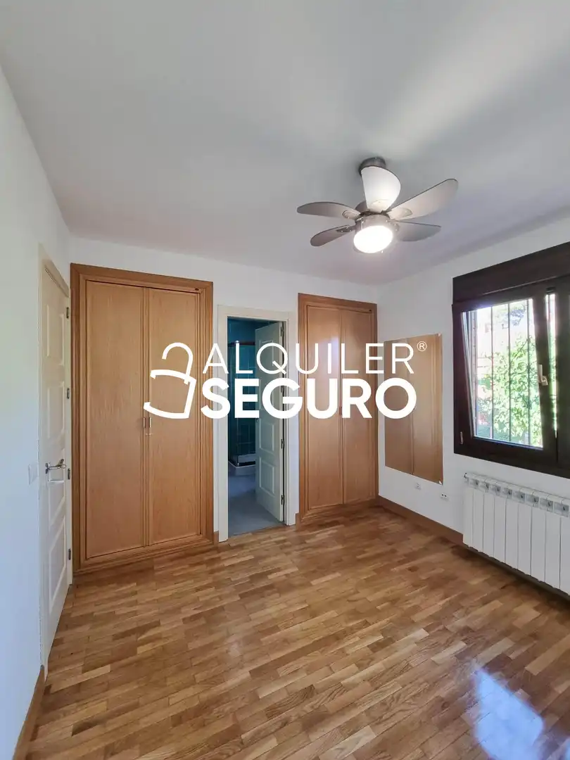 Habitación de Casa o chalet de alquiler en Pozuelo de Alarcón con Aire acondicionado, Calefacción y Terraza