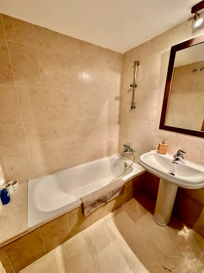 Bathroom of Apartments for rent in Torremolinos  with Terrace, Furnished and Oven