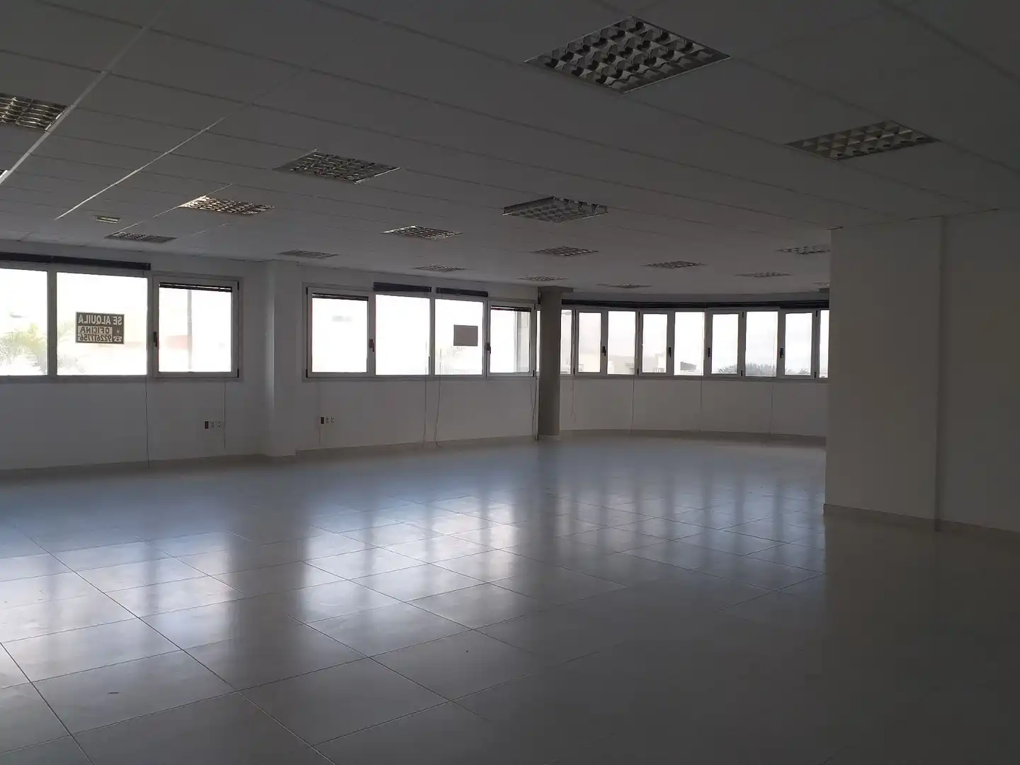 Oficina de lloguer a La Cuesta -Finca España
