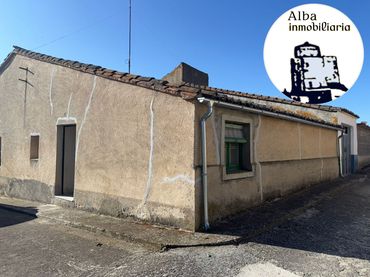 Casa rústica en venda a Calle de Gabriel y Galán 3