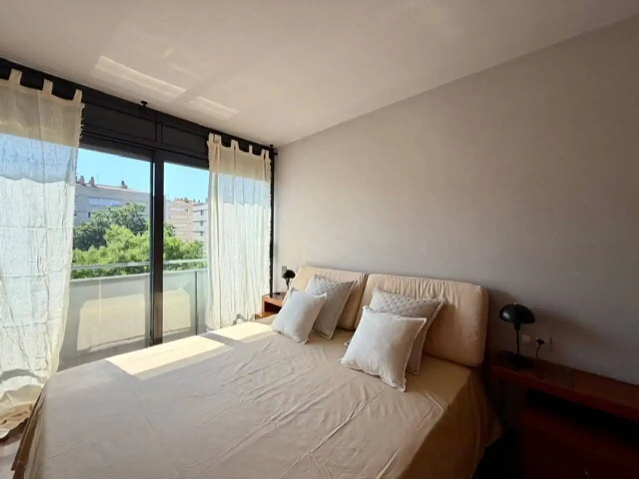 Habitación de Piso de alquiler en Sabadell con Aire acondicionado, Calefacción y Parquet