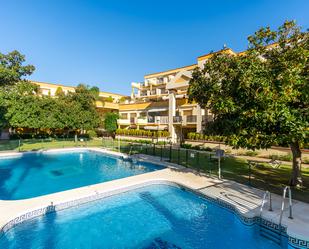 Jardí de Planta baixa en venda en Marbella amb Aire condicionat, Terrassa i Piscina