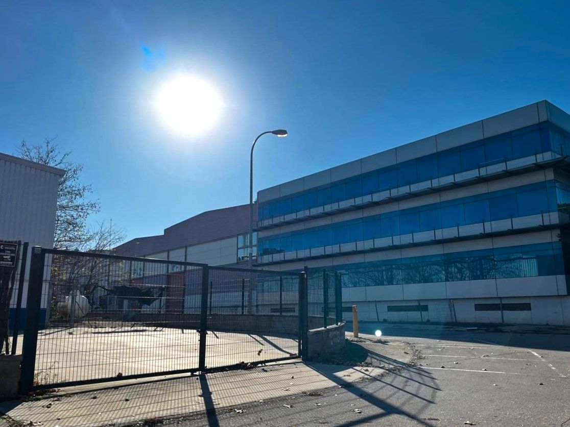 Exterior view of Industrial buildings for sale in Vallgorguina